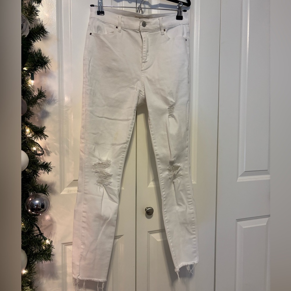 White Distressed Women's Jeans